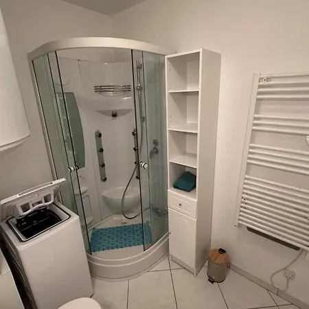 Cosy Cocoon Close To The Sea Apartman *