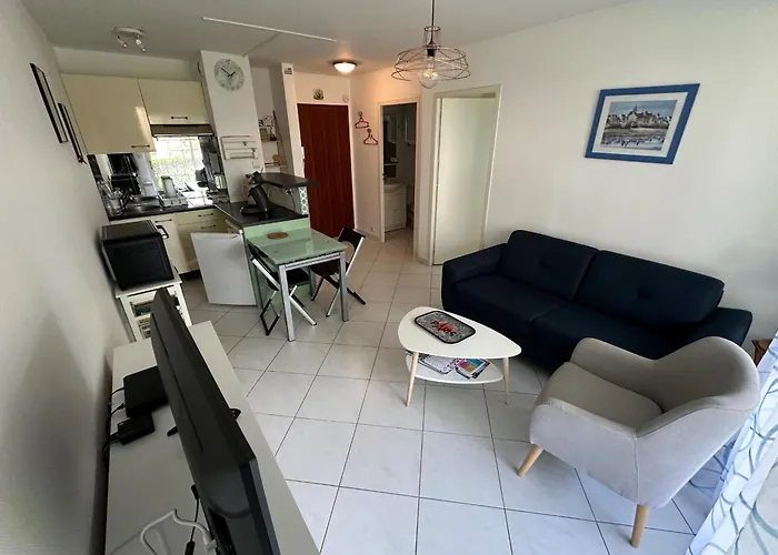 Cosy Cocoon Close To The Sea Apartman